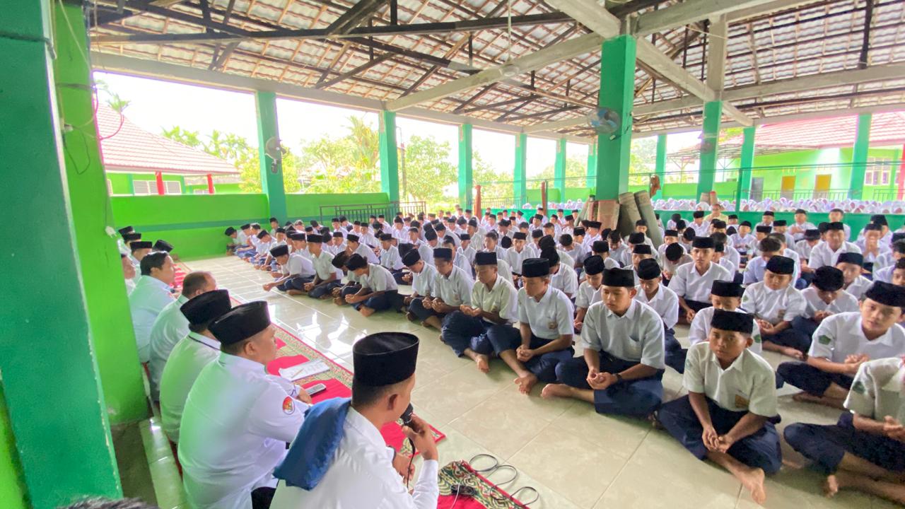 Program Unggulan dan Prestasi Madrasah